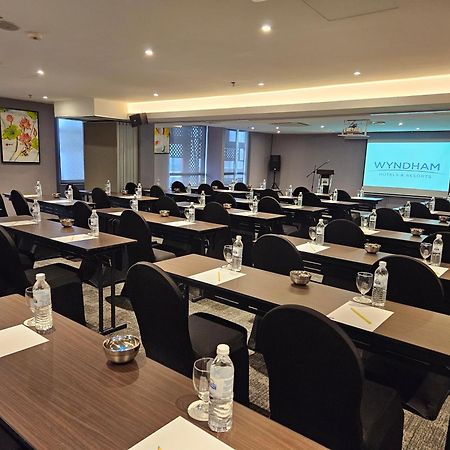 Days Hotel & Suites By Wyndham Kl - Chan Sow Lin Mrt Or Lrt Kuala Lumpur Buitenkant foto