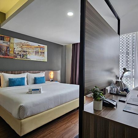 Days Hotel & Suites By Wyndham Kl - Chan Sow Lin Mrt Or Lrt Kuala Lumpur Buitenkant foto