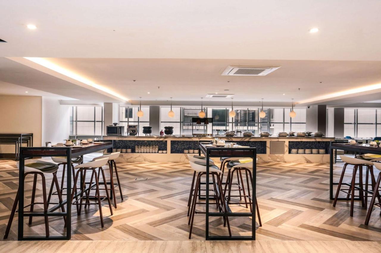 Days Hotel & Suites By Wyndham Kl - Chan Sow Lin Mrt Or Lrt Kuala Lumpur Buitenkant foto