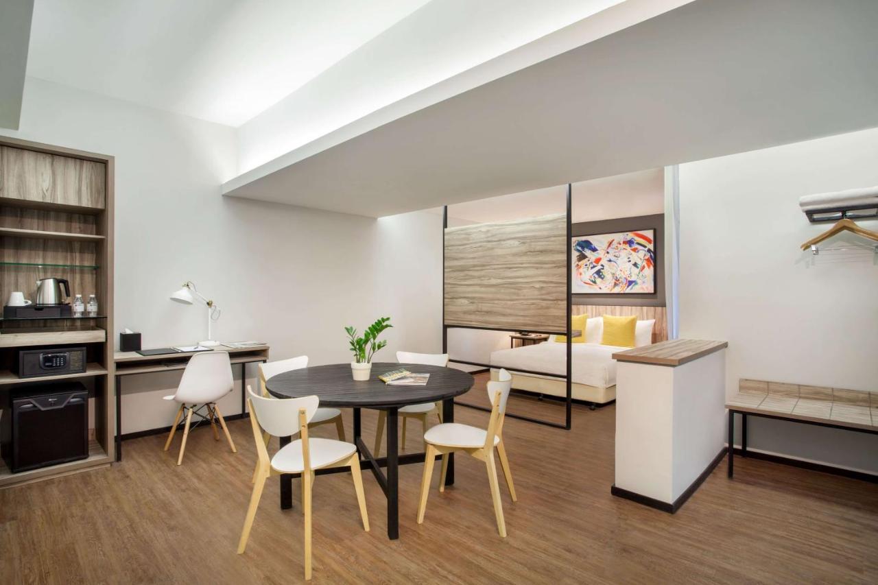 Days Hotel & Suites By Wyndham Kl - Chan Sow Lin Mrt Or Lrt Kuala Lumpur Buitenkant foto