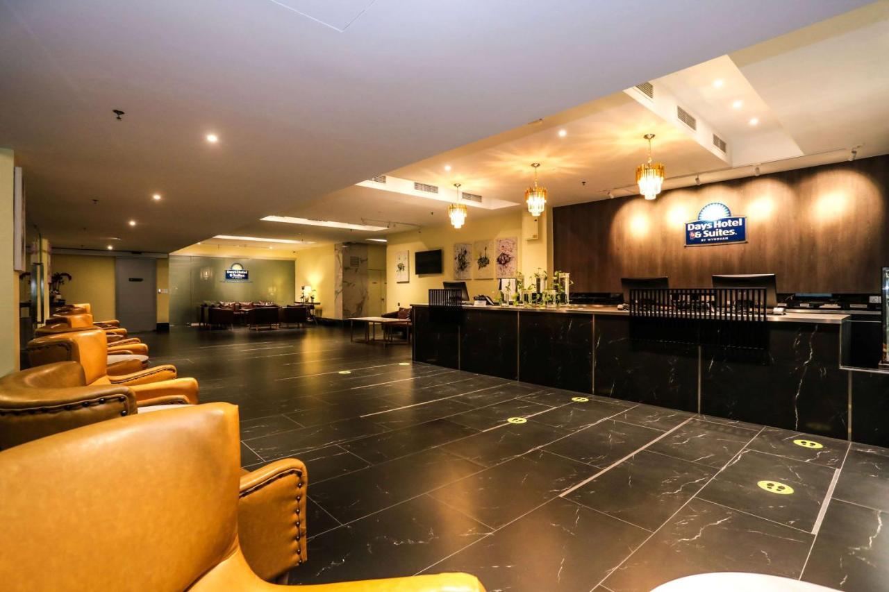 Days Hotel & Suites By Wyndham Kl - Chan Sow Lin Mrt Or Lrt Kuala Lumpur Buitenkant foto