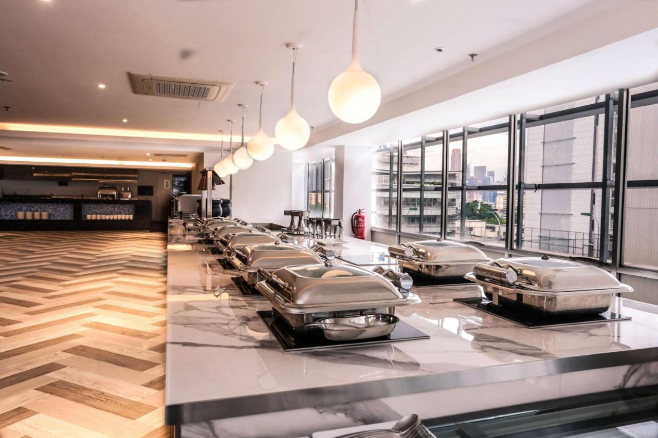 Days Hotel & Suites By Wyndham Kl - Chan Sow Lin Mrt Or Lrt Kuala Lumpur Buitenkant foto
