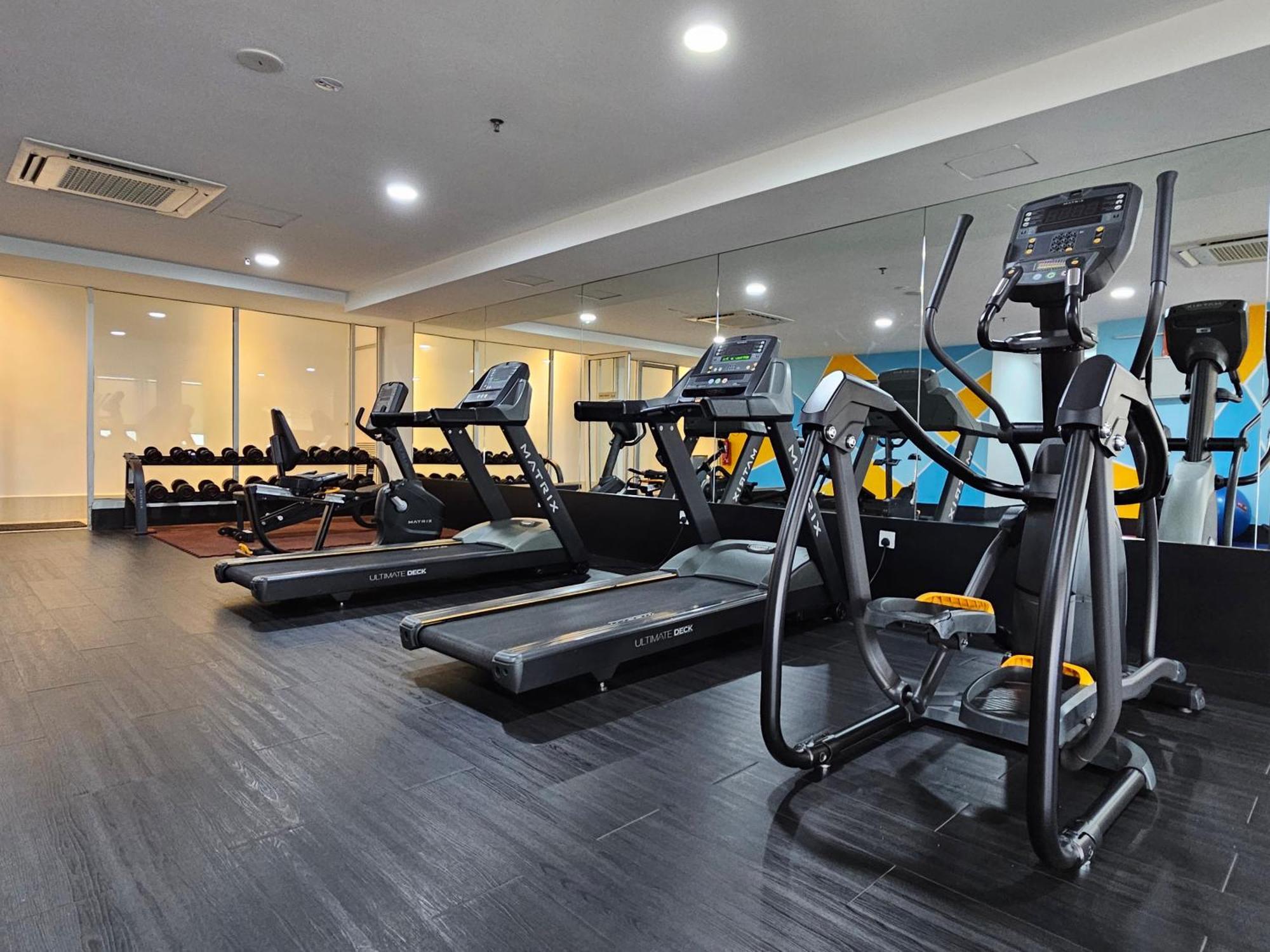 Days Hotel & Suites By Wyndham Kl - Chan Sow Lin Mrt Or Lrt Kuala Lumpur Buitenkant foto