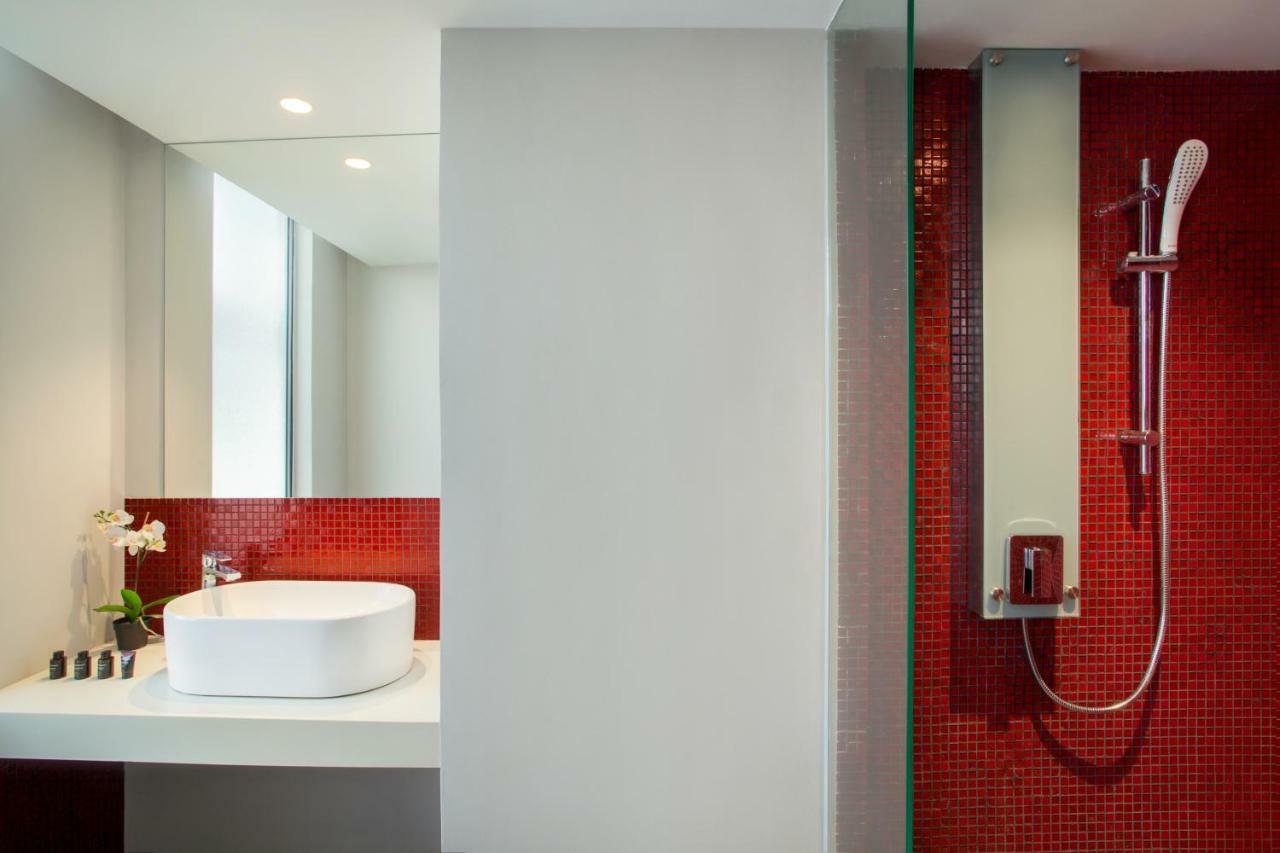Days Hotel & Suites By Wyndham Kl - Chan Sow Lin Mrt Or Lrt Kuala Lumpur Buitenkant foto